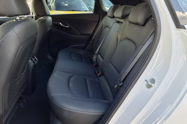 2021 MY22 Hyundai i30 PD.V4 Active Hatch Image 13