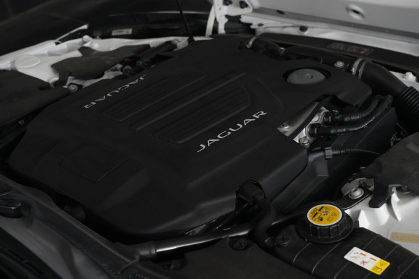 2018 Jaguar F-TYPE R 5.0 SC V8 Coupe image 14