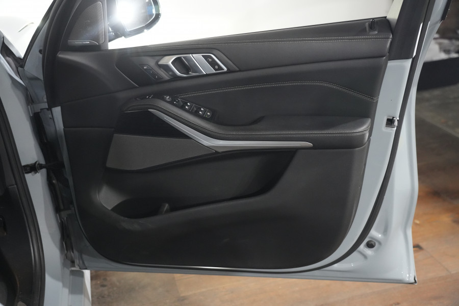 2023 BMW X5 xDrive30d M Sport SUV