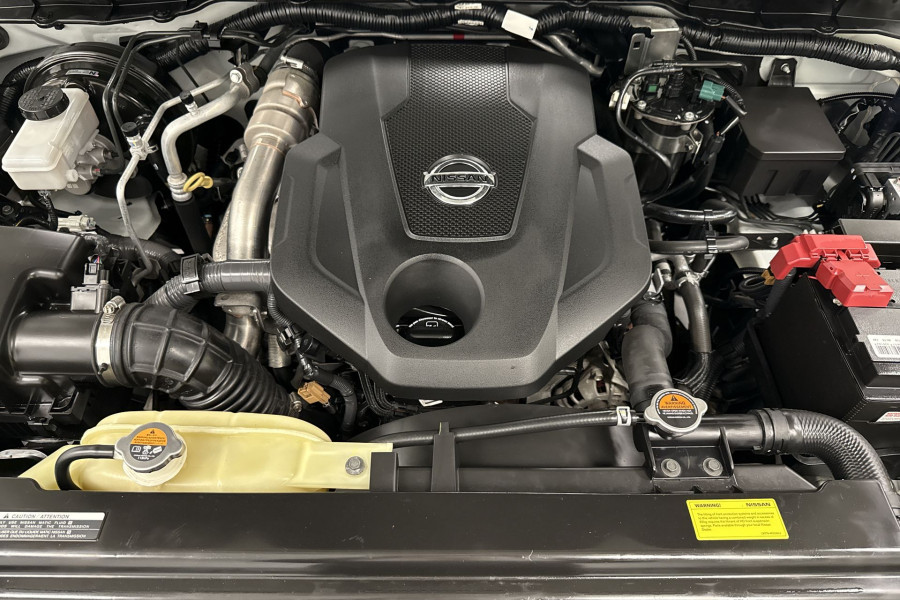 2018 Nissan Navara D23 Series 3 ST-X King Cab Pickup Image 11