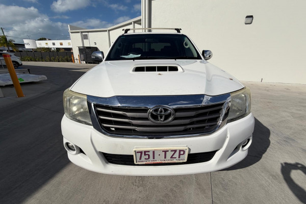 2014 Toyota HiLux SR5 Double Cab Pickup Image 18