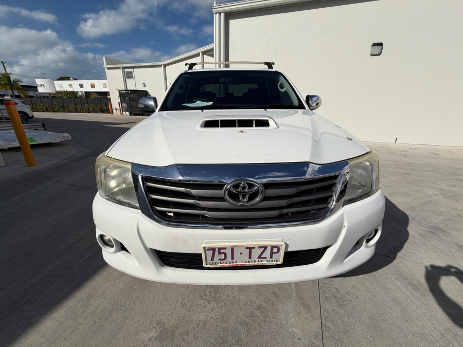 2014 Toyota HiLux SR5 Double Cab Pickup Image 18