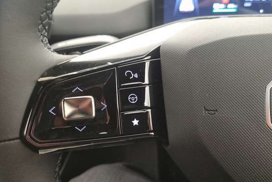 2024 MG MG4 MEH32 Essence 64 150kW Hatch Image 15
