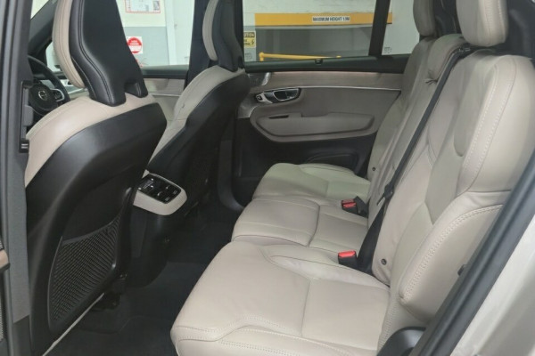 2024 MY25 Volvo XC90 L Series Ultra B5 Bright SUV Image 20