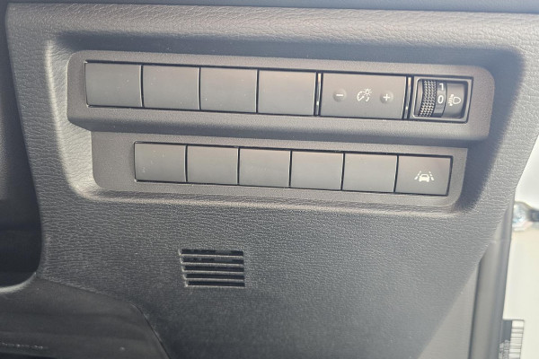 2025 Mitsubishi Outlander ZM ES SUV Image 18