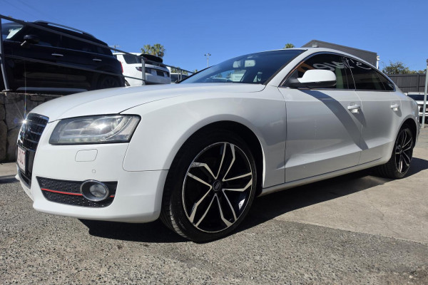 2012 Audi A5 8T  Hatch Image 3