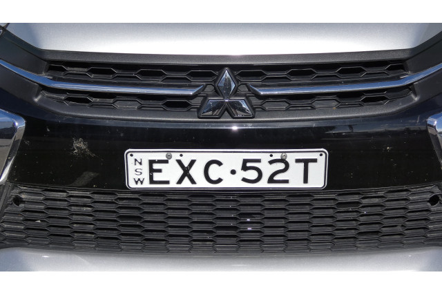2019 Mitsubishi ASX XC MY19 ES 2WD SUV Image 5