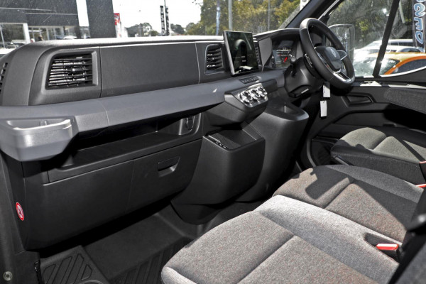 2026 Renault Master XDD  Van Image 7