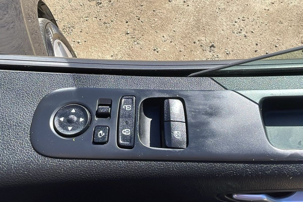 2021 Hyundai Staria US4.V1 Elite SUV Image 17