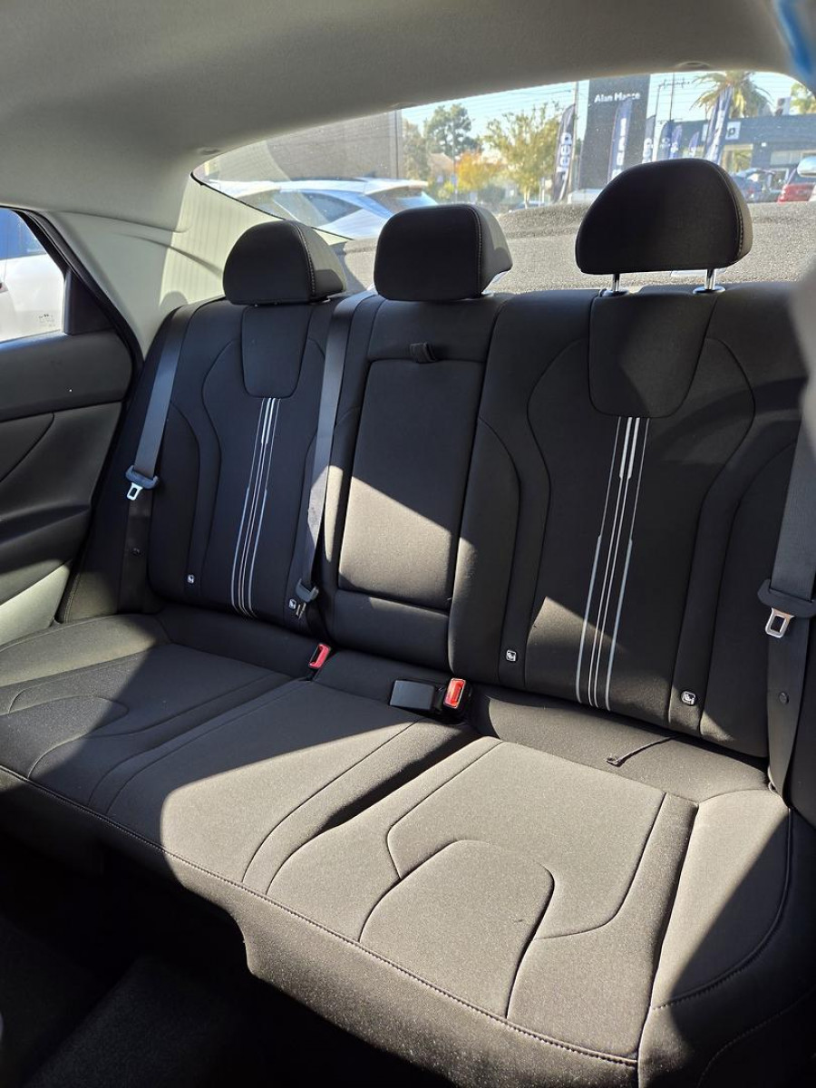 2026 Hyundai i30 CN7.V4  Sedan Image 7