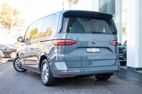 2025 Volkswagen Multivan T7 TDI360 Life SWB People Mover Image 2