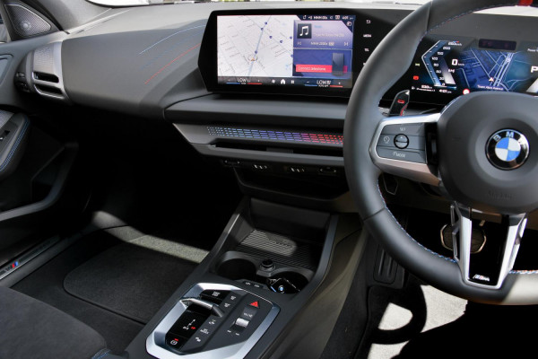 2025 BMW 1 Series F70 M135 xDrive Hatch image 7