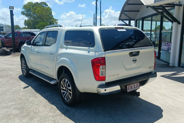 2017 Nissan Navara D23 ST-X Dual Cab Pickup Image 5