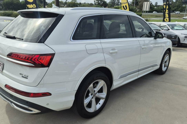 2019 MY20 Audi Q7 4M 45 TDI SUV Image 5