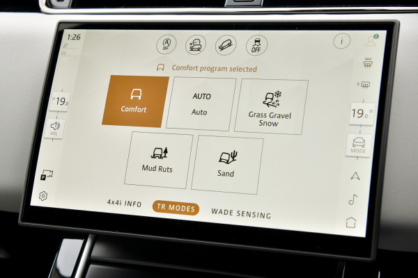 2026 Land Rover Range Rover Evoque L551 P250 Dynamic SE SUV image 15