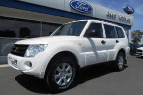 Mitsubishi Pajero GLX NW MY14