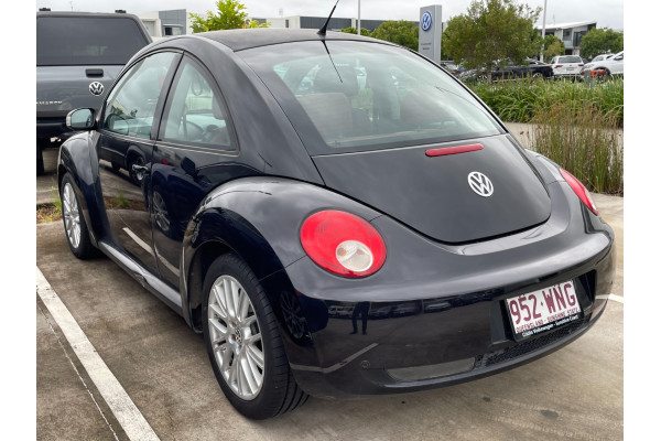 2008 Volkswagen Beetle 9C  Miami Coupe Image 3
