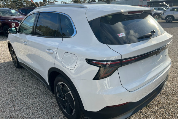 2025 MG MGS5 EV ZS3EM Essence 62 SUV Image 8