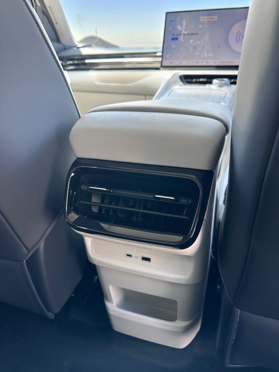 2026 Geely EX5 E245 Inspire Extended Range SUV Image 8