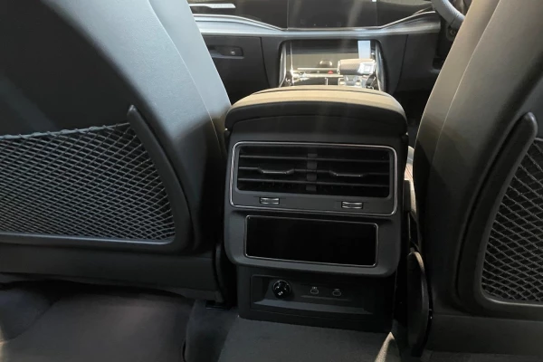 2026 Audi SQ8 TFSI SUV Image 13