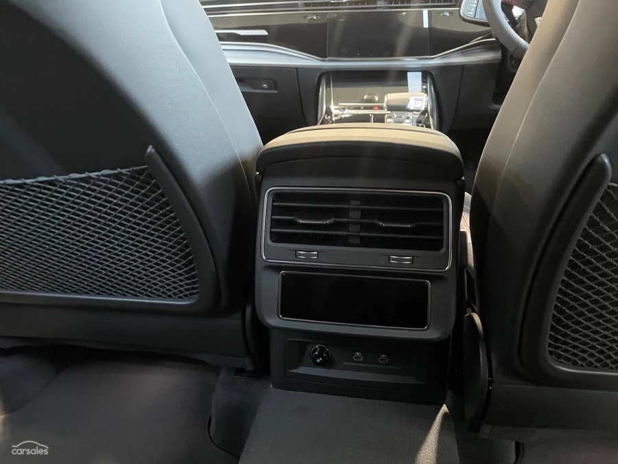 2026 Audi SQ8 TFSI SUV Image 13