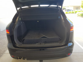 2017 Jaguar F-PACE X761 Prestige Suv