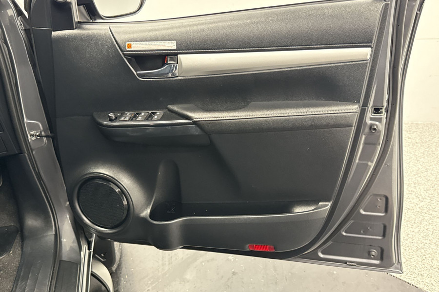2023 Toyota HiLux GUN126R SR5 Ute Image 18