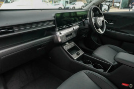 2025 Hyundai KONA SX2.V2 Premium SUV image 7