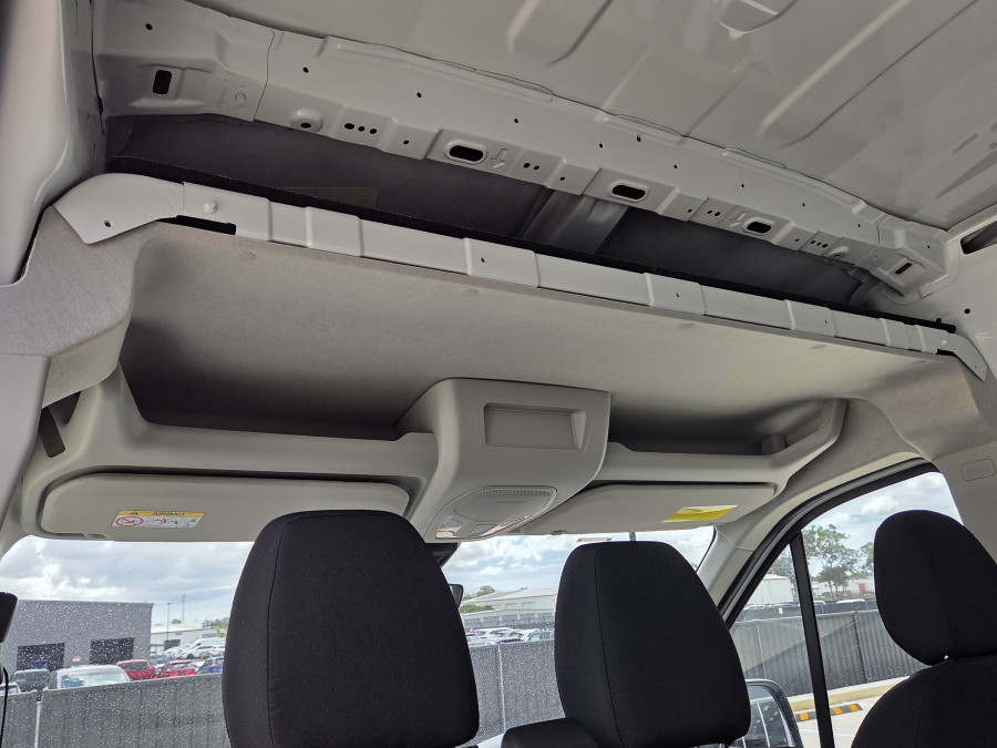 2026 MY24 LDV Deliver 9 Mid Roof MWB Van Image 17