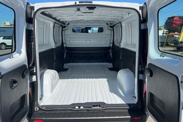 2025 Renault Trafic X82 Pro Van Image 8