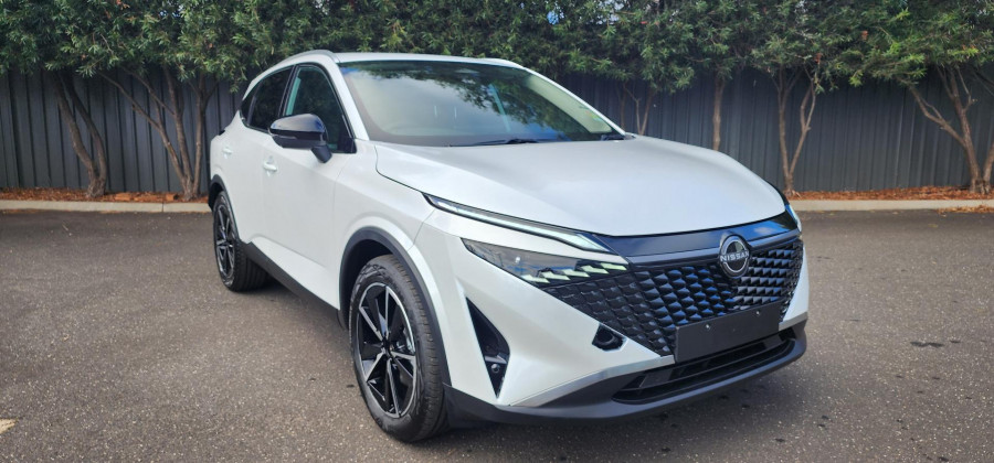 2026 Nissan QASHQAI J12 Ti e-POWER SUV Image 1