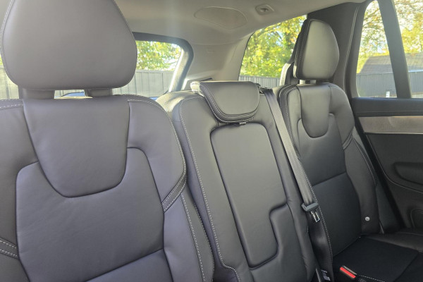 2026 Volvo XC90 L Series Ultra B5 Dark SUV Image 12