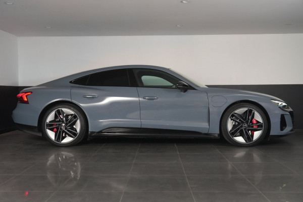 2023 Audi RS e-tron GT F83  Coupe Image 4
