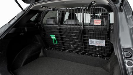 CARGO BARRIER - BEHIND SECOND ROW