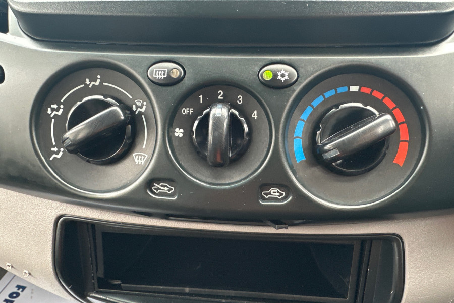 2014 MY15 Mitsubishi Triton MN GLX Ute Image 9