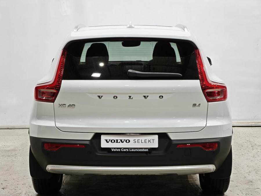 2025 Volvo XC40 XZ Plus B4 SUV Image 29