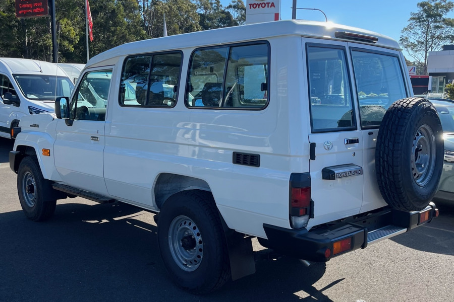 2025 Toyota LandCruiser GDJL78R (Troopcarrier) Workmate Troopcarrier Troop Carrier Image 7