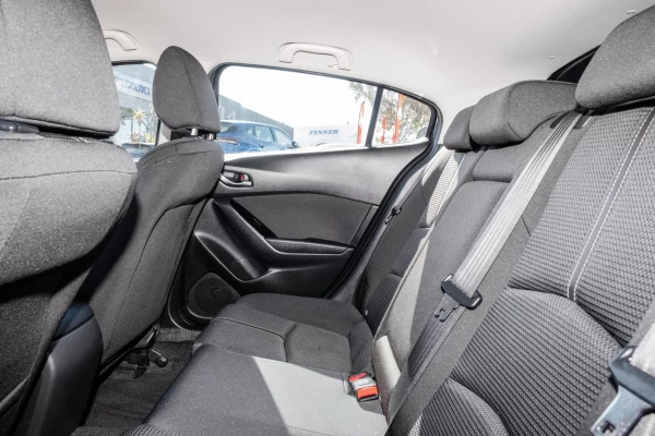 2016 Mazda 3 BN Series Maxx Sport Hatch Image 9