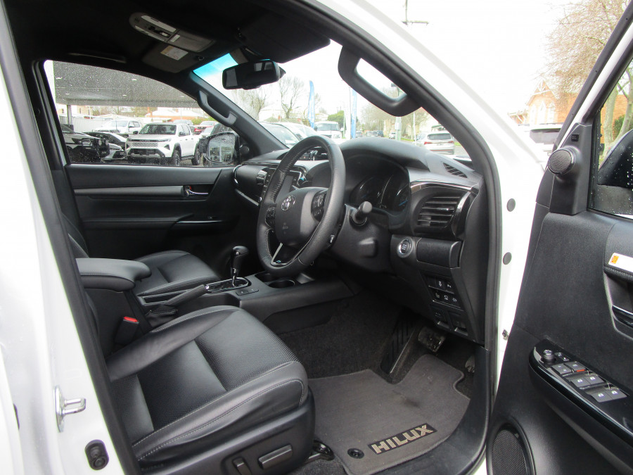 2023 Toyota HiLux GUN126R Rogue Ute Image 7