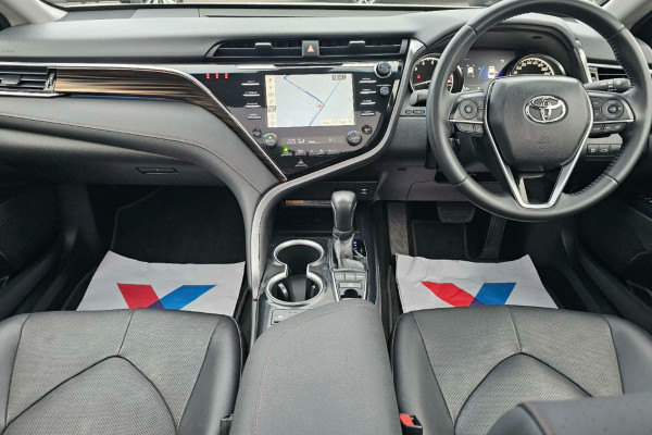 2018 Toyota Camry AXVH71R SL Sedan Image 14