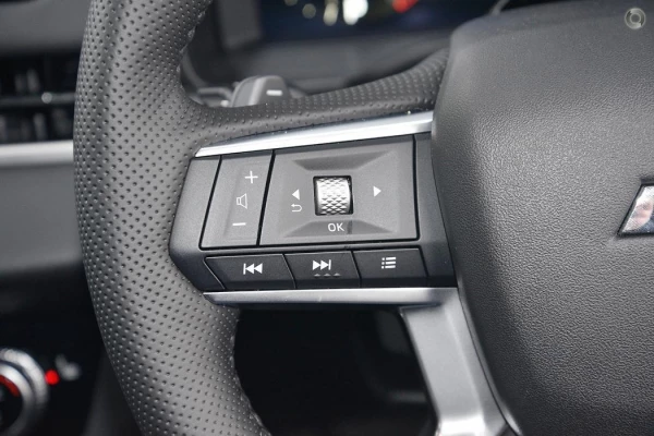 2025 Mitsubishi Outlander ZM Aspire SUV Image 11