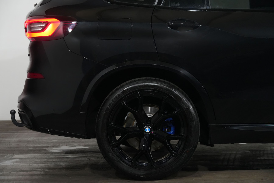 2022 BMW X5 xDrive30d SUV Image 6