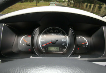 2013 MY12 Toyota Hiace KDH201R MY12 LWB Van