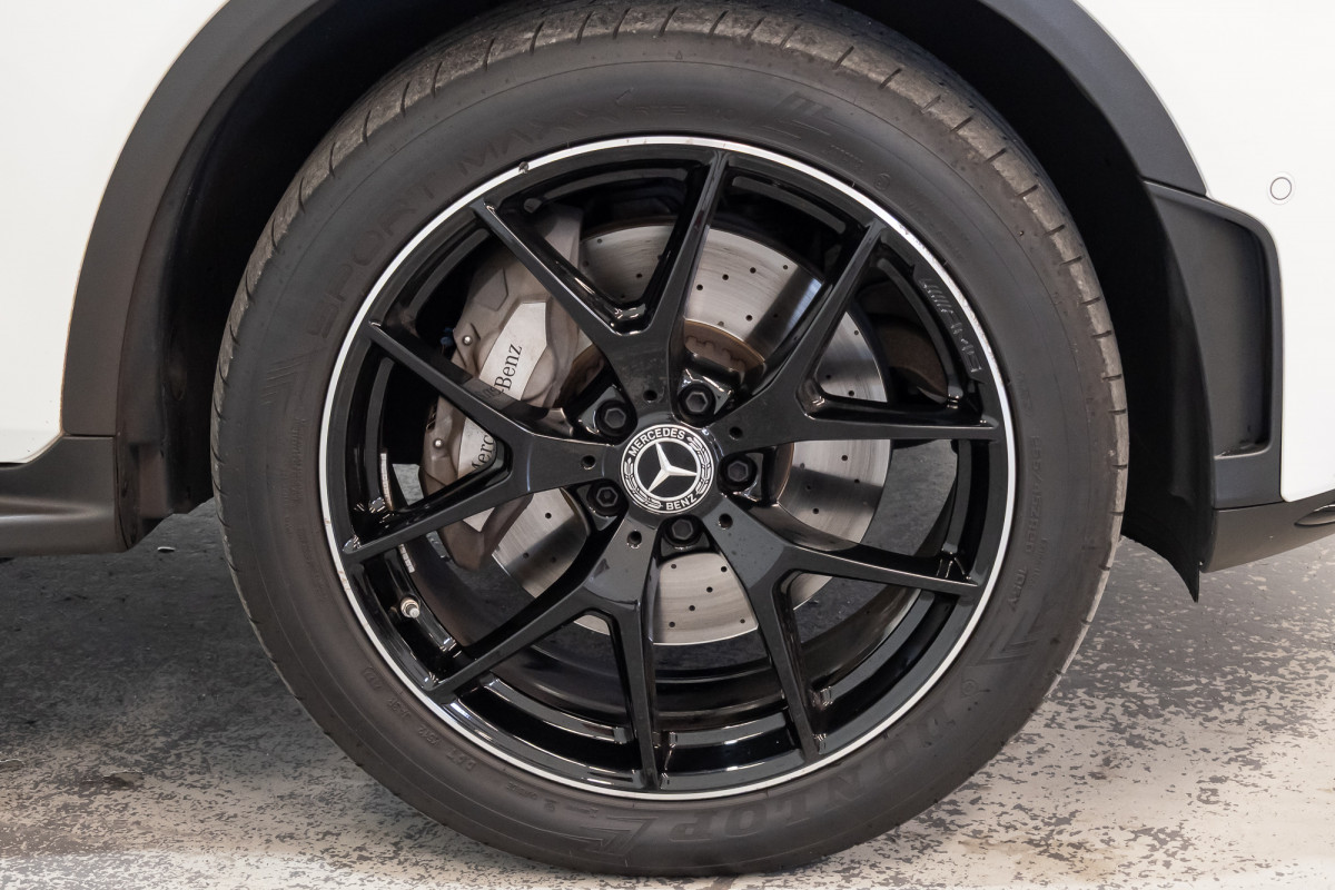 2022 Mercedes-Benz Glc 300 4matic Coupe Image 6