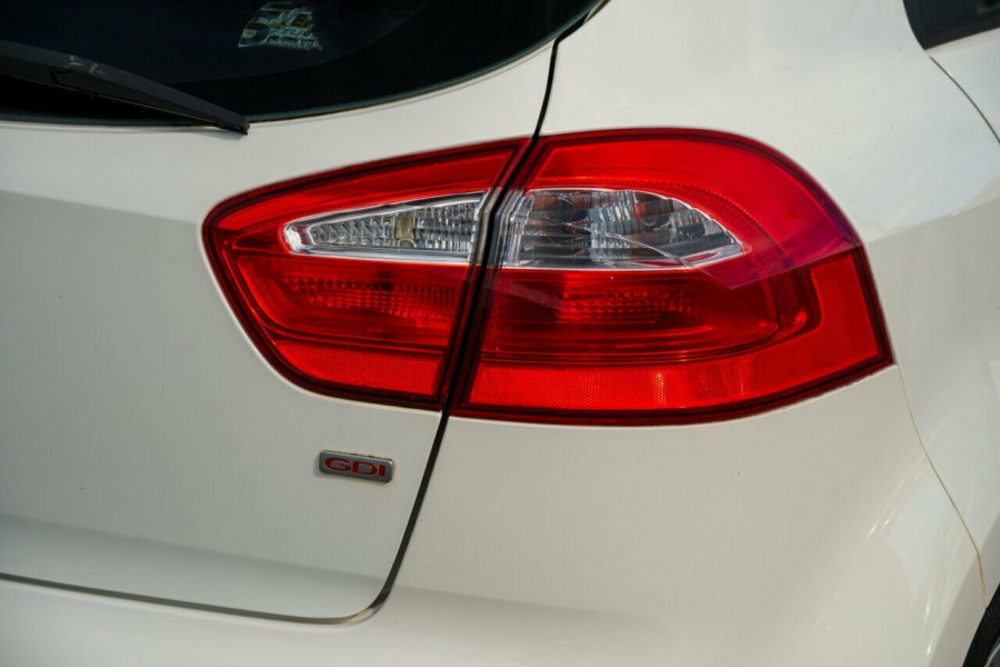 2012 MY13 Kia Rio UB Si Hatch Image 7