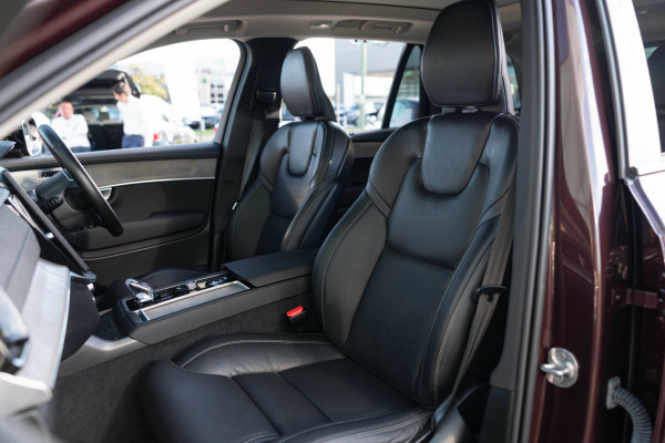 2025 MY26 Volvo XC90 L Series Ultra B5 Dark SUV Image 22