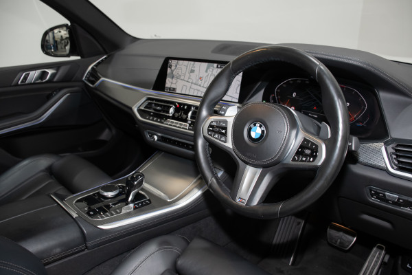 2021 BMW X5 xDrive25d SUV image 16