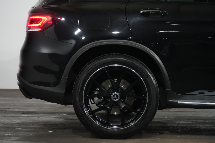 2022 Mercedes-Benz GLC-Class GLC300 SUV Image 6
