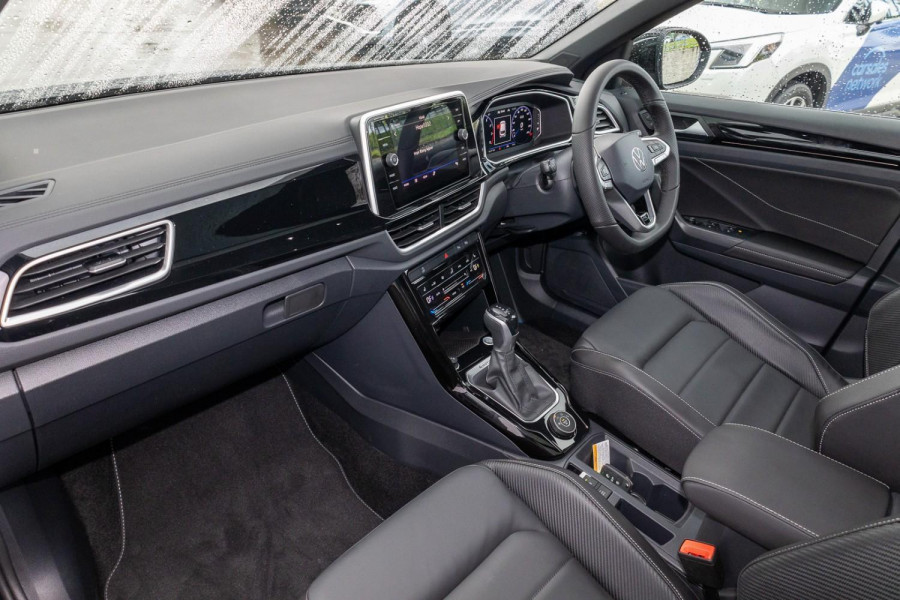 2025 Volkswagen T-Roc D11 140TSI R-Line SUV Image 8