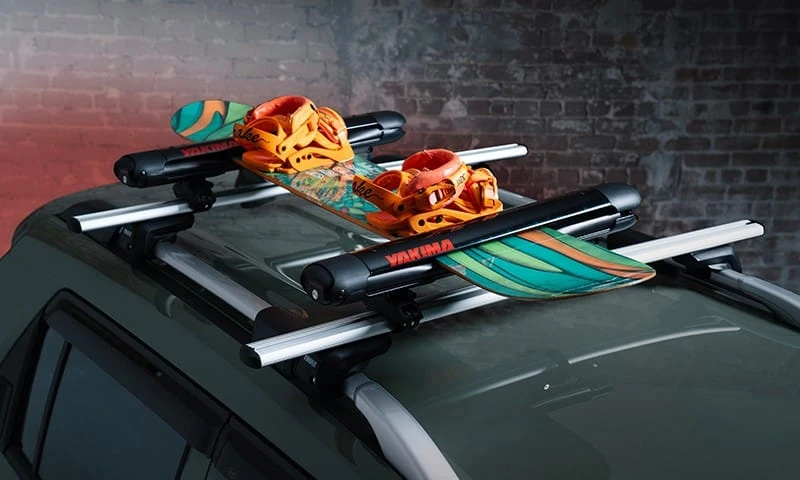 Ski & snowboard carrier